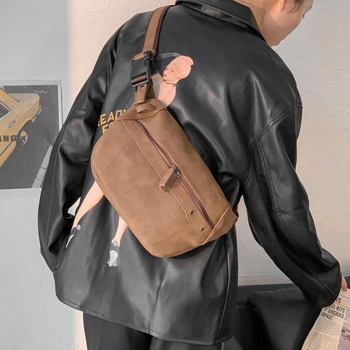 新款复古男士小包运动骑行斜跨包