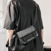 韩版 2025新款 商务邮差包单肩包 男包潮流机车包定型包斜挎包潮包