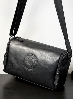 男士斜挎包通勤包机能男款邮差包男骑行机车背包运动单肩包潮男包