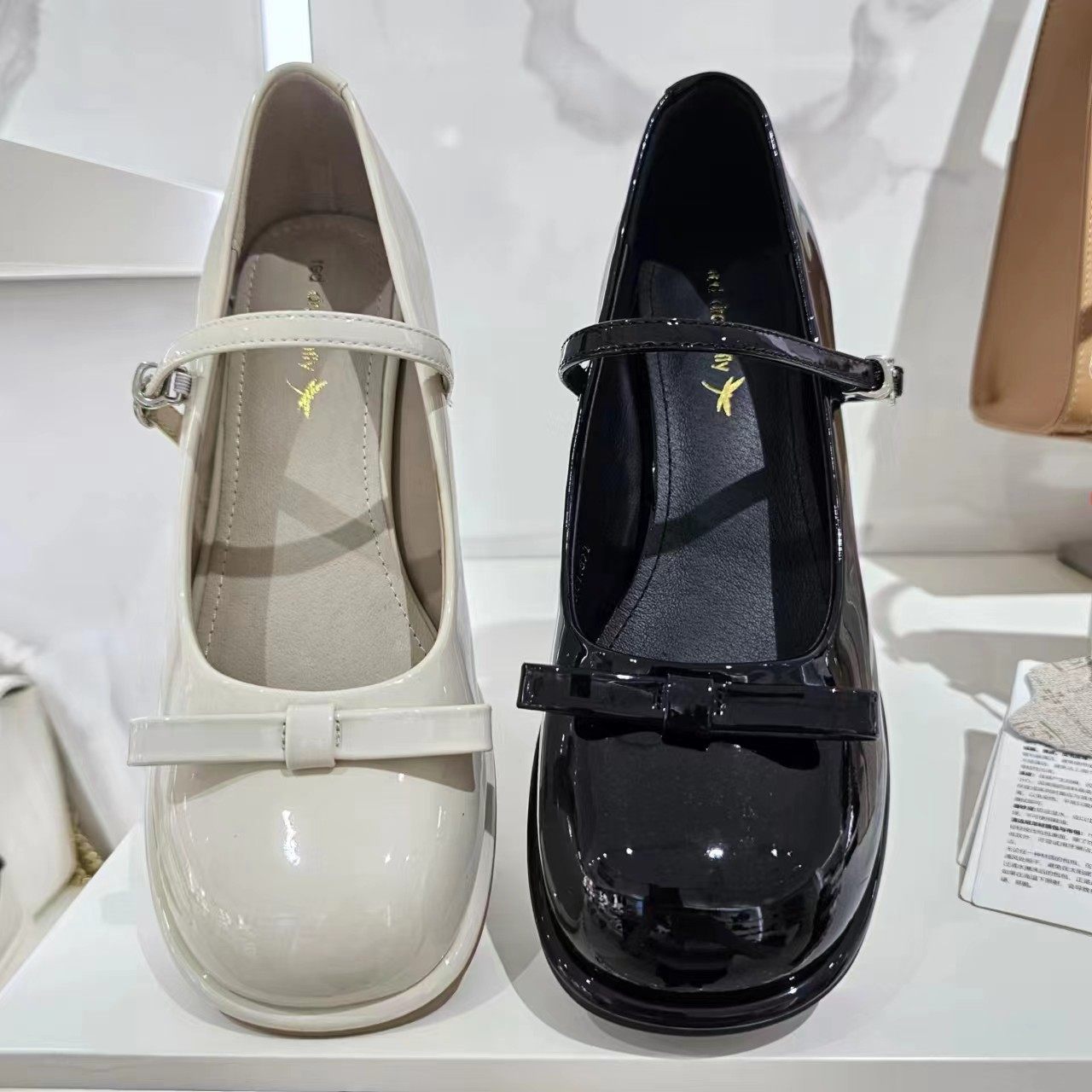 REDDRAGONFLY/红蜻蜓复古玛丽珍单鞋珍珠圆头粗跟高跟鞋实体正品