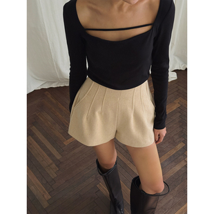 休闲裤 秋冬时髦立体花苞高腰毛呢A字含羊毛设计感呢子短裤 SOTHEA