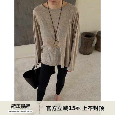 SOTHEA 2025年春季柔垂棉质極简复古色调宽开领插肩袖慵懒长袖T恤