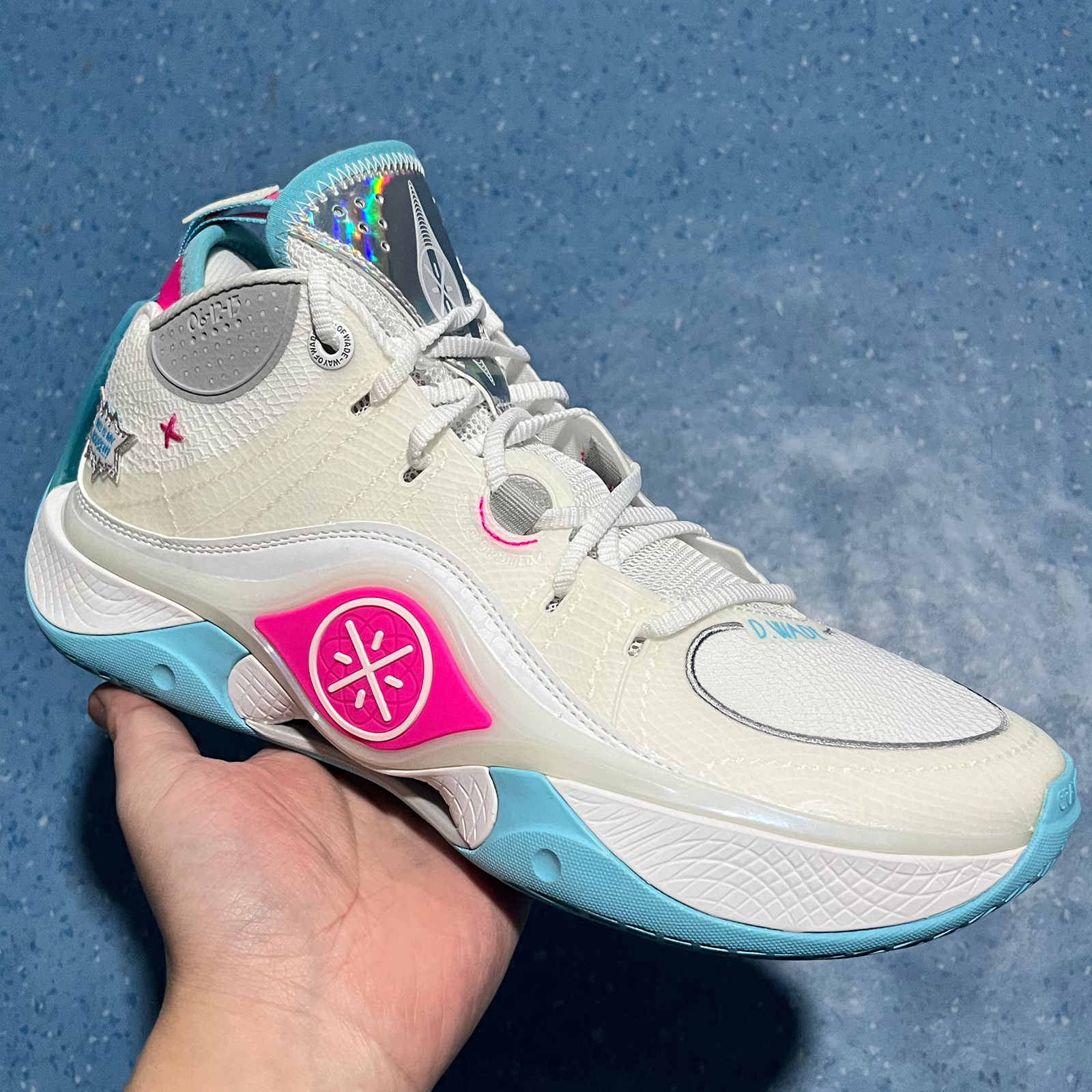 李宁篮球鞋男韦德幻影5代