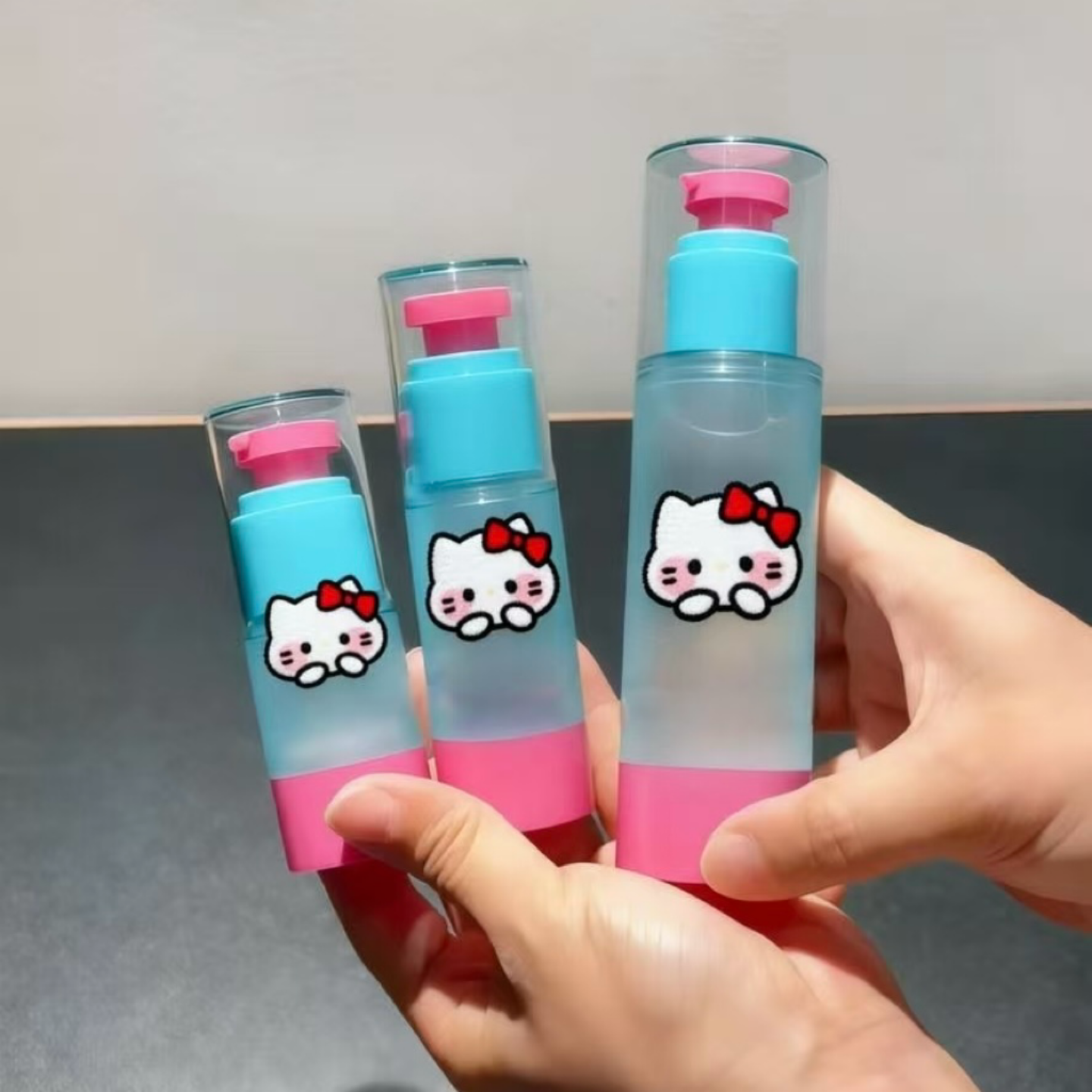 多巴胺卡通猫旅行按压分装瓶