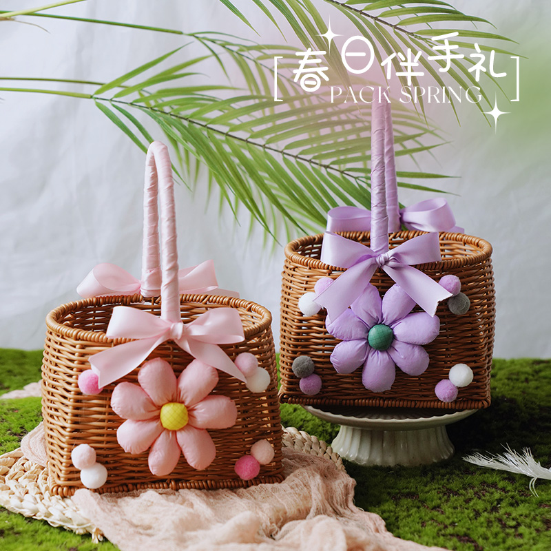 可爱花朵仿藤小篮子宝宝宴伴手礼