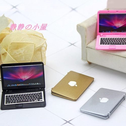 布娃娃益智玩具仿真电脑场景模型