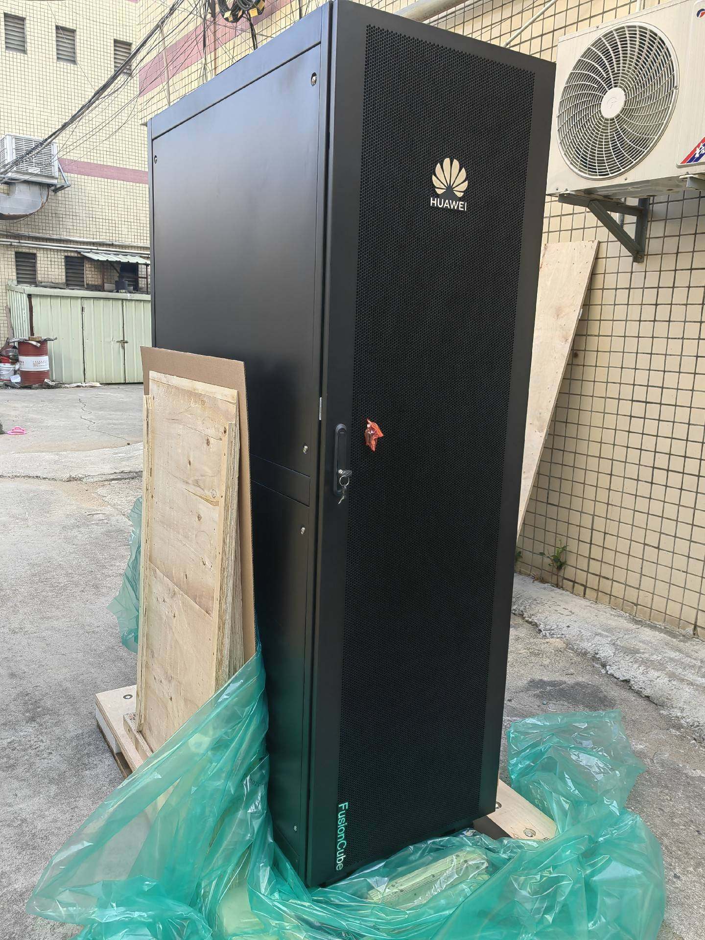 华为42u总装机柜 600*1200*2000 全新木包装