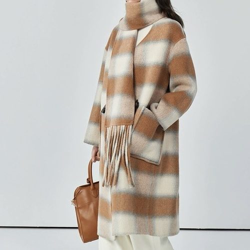 2025秋冬新款格子V领围巾牛角扣双面羊毛大衣气质宽松女长款外套