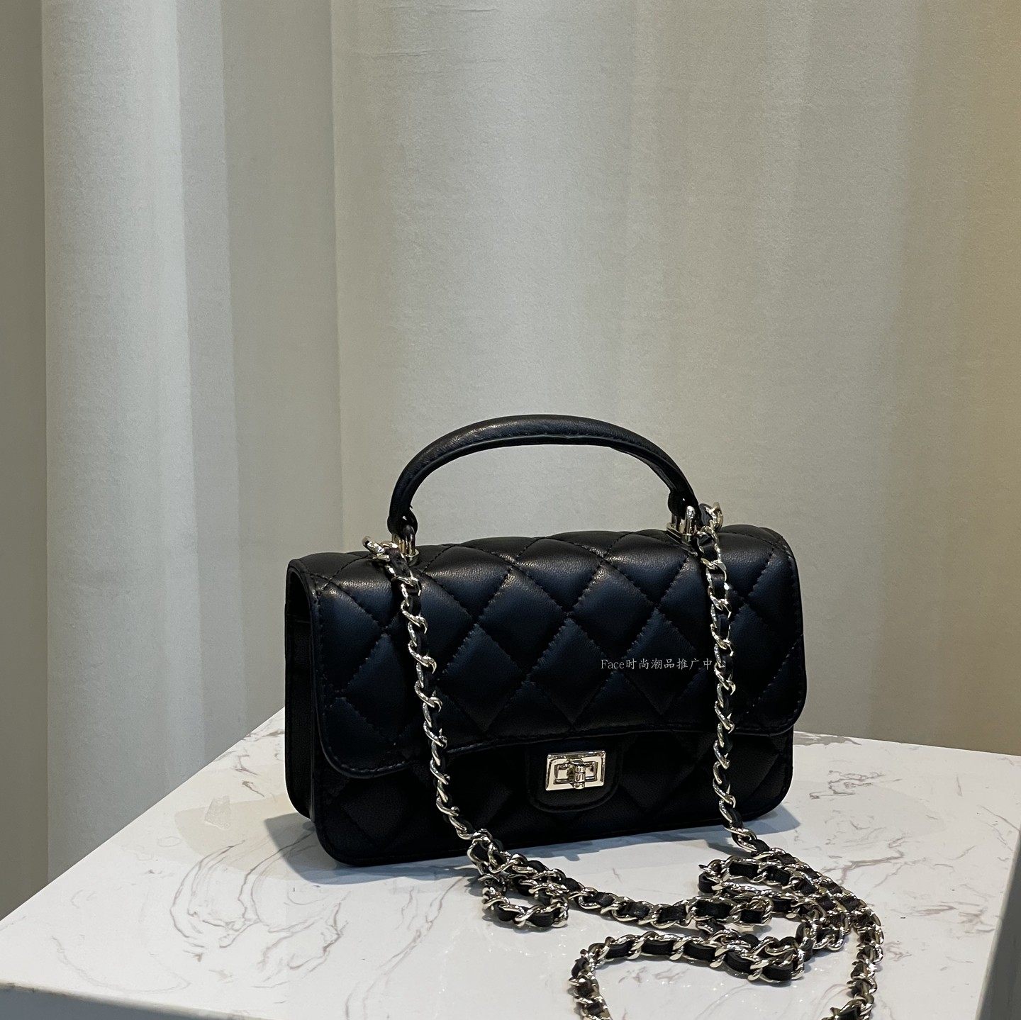 头层原厂小牛皮小香风纯铜链条手提单肩斜挎菱格小方包