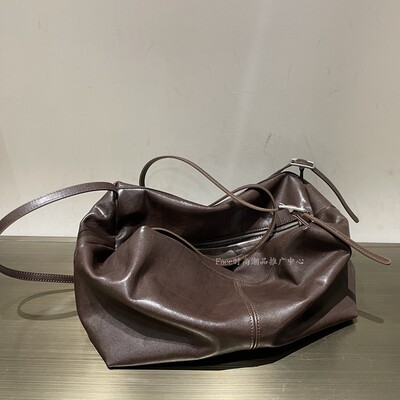 小众简约设计头层进口植鞣牛皮定制咖色松驰慵懒大包