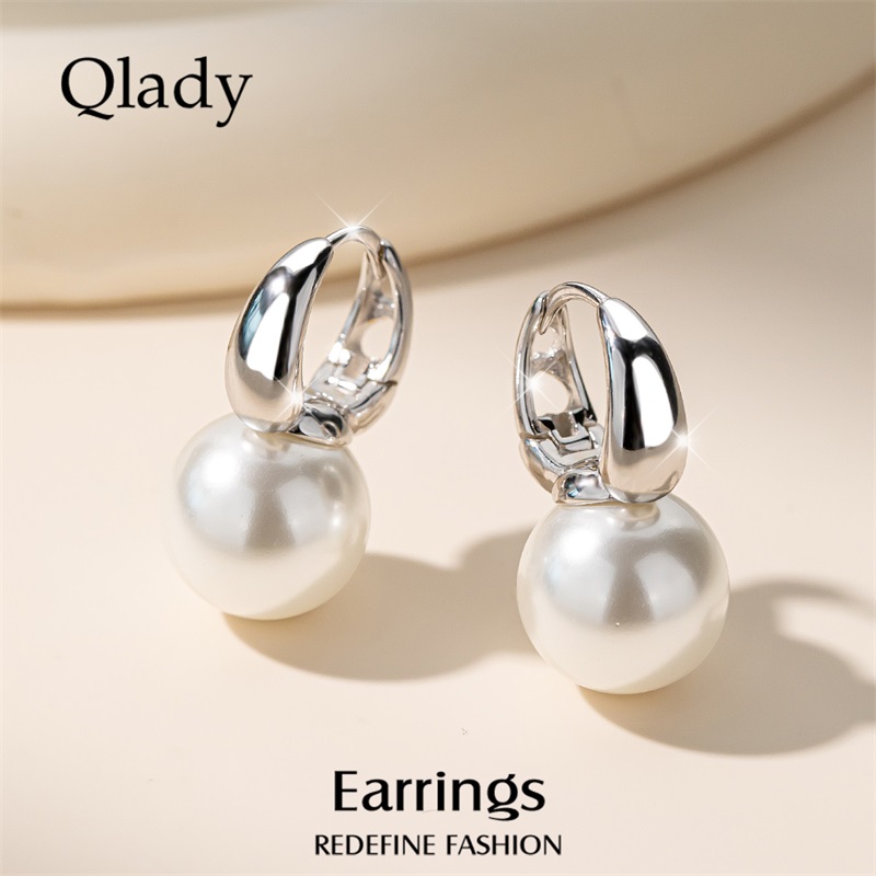 圆脸适合的珍珠耳环2025新款爆款高级感轻奢秋冬耳饰女银耳钉耳圈