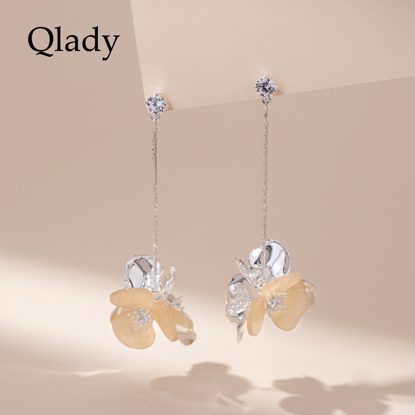 粉色花瓣耳坠耳饰女纯银耳钉适合法式度假的耳环2025新款爆款高级