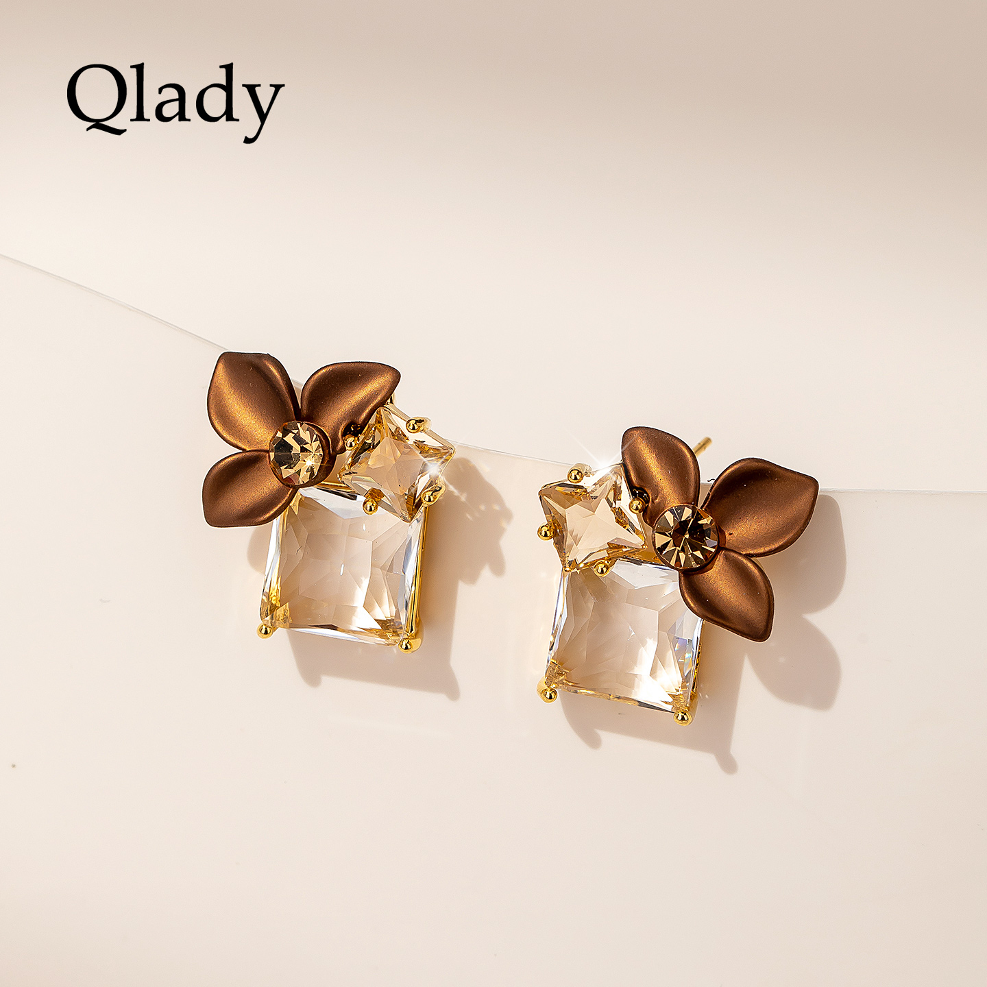 【新品】耳钉金色耳饰女银针独特漂亮耳环2025新款爆款高级感耳坠