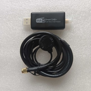 适用新能源汽车FM收音机模块安卓导航DAB数字收音广播接收器增强