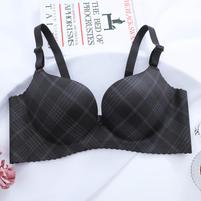 一片式100cd大胸显小胖mm内衣