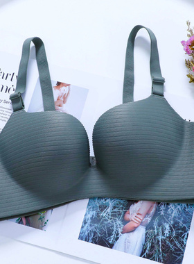 胖MM一片式加大码95D大罩杯无钢圈内衣薄厚款聚拢格子少女文胸罩