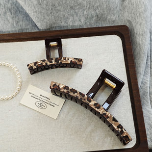 韩系气质豹纹头发抓夹女高级感盘发鲨鱼夹后脑勺发夹2025新款发饰