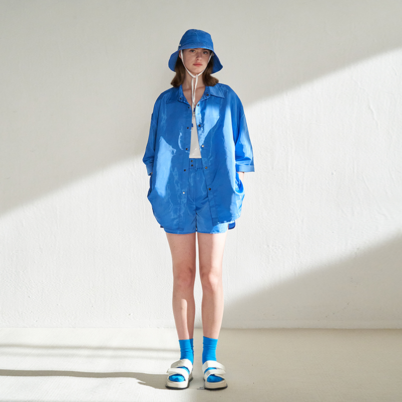 CUISUYUN独立设计师户外系列克莱因蓝光泽感衬衫式外套套装