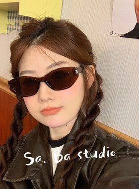 猫眼墨镜女小2025新款方圆脸黑色复古高级感显脸欧美风太阳眼镜女