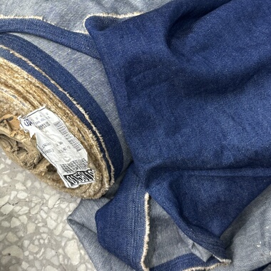 土耳其Orta进口纯棉很柔软的牛仔布料。宽1.58米。