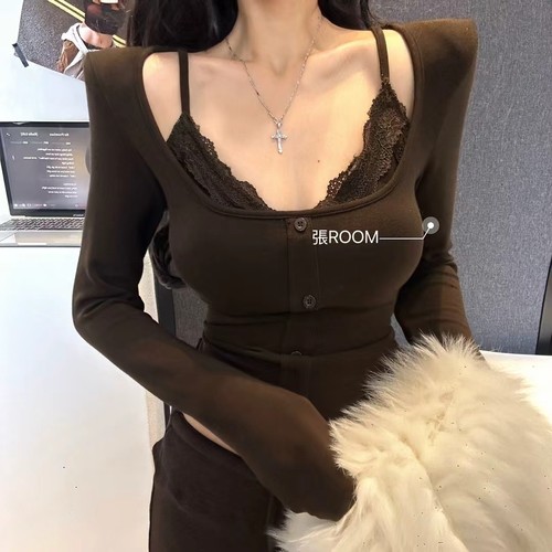 张ROOM冬季新款性感蕾丝拼接假两件长袖打底衫修身设计感加绒上衣