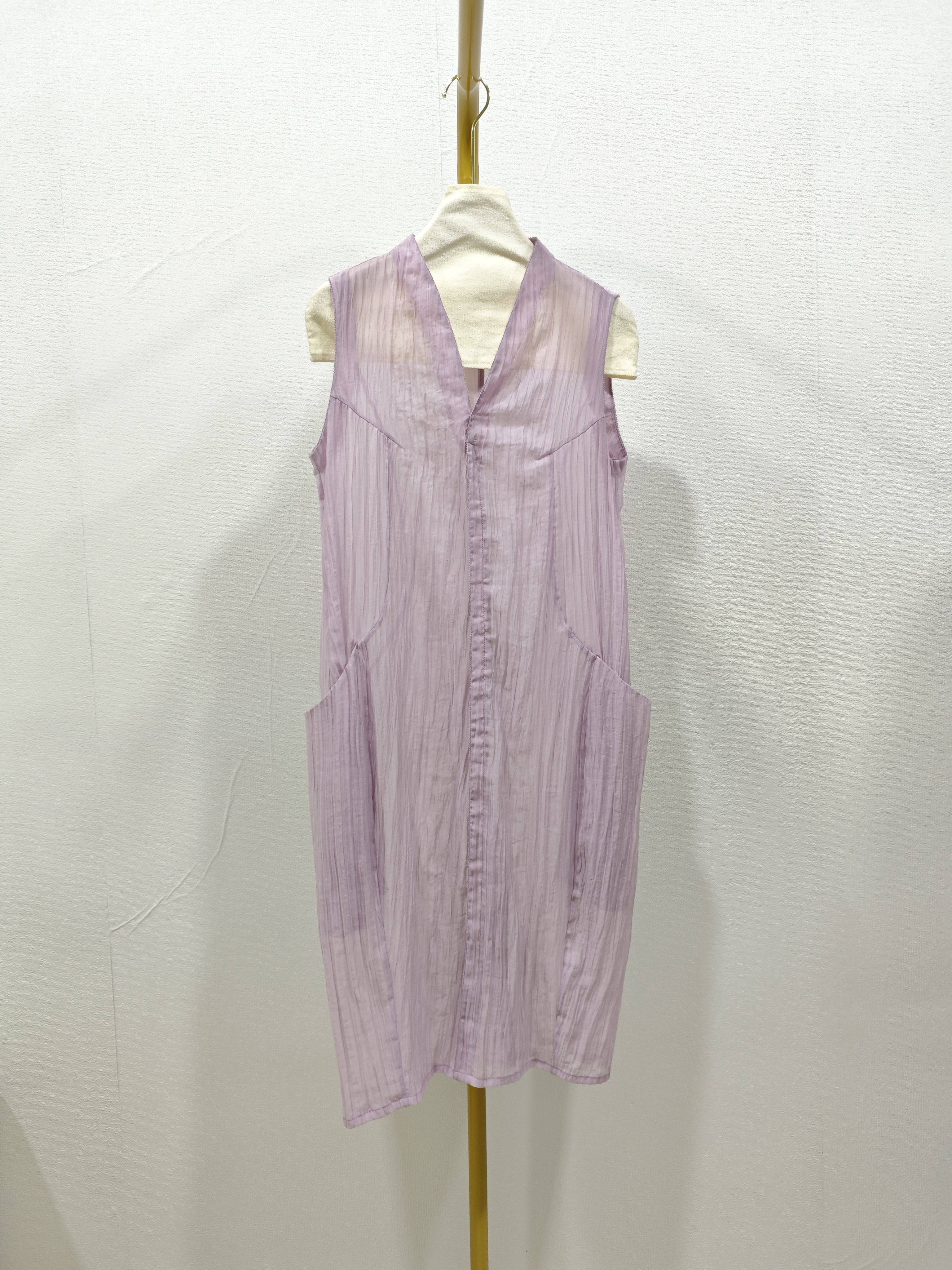 生姜无袖新中式国风茶服唐装女新款高端轻奢感褶皱设计上衣连衣裙