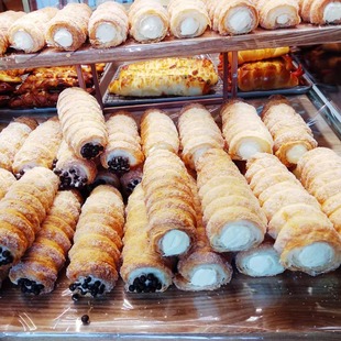 上海多乐之日 招牌奶油号角 巧克力号角 网红甜品奶油面包蛋糕1个