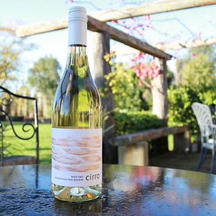 新西兰葡萄酒 cirro 卷云灰皮诺 干白葡萄酒 酸度清脆 清新质感