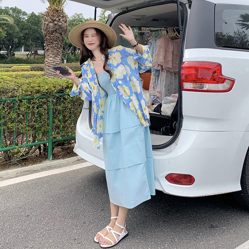 Real price ~ slim bra Ruffle layer by layer cake skirt + Split back lace up shirt