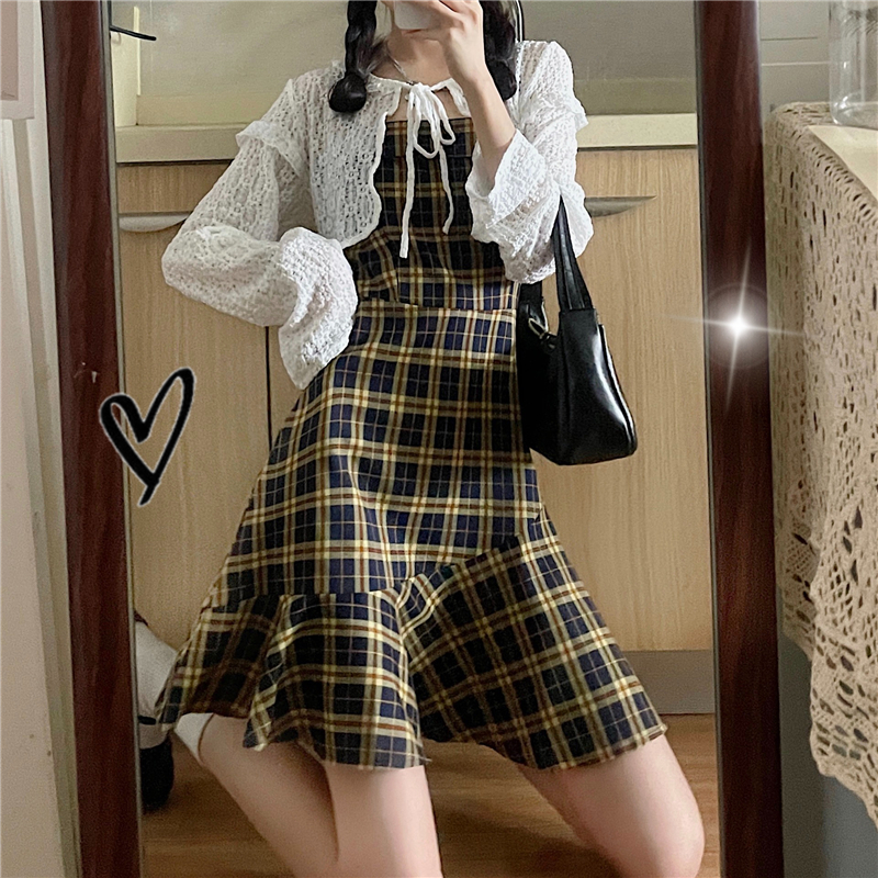 Real price ~ two piece set of super short long sleeve lace up cardigan Top + age reducing Plaid suspender skirt