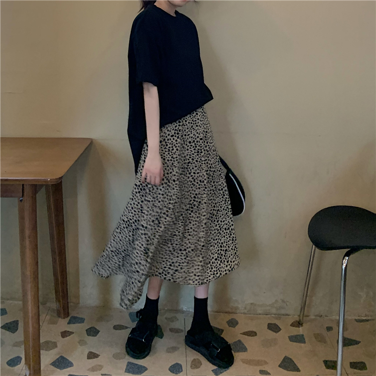 Real price ~ super fire loose high waist Leopard Print Skirt