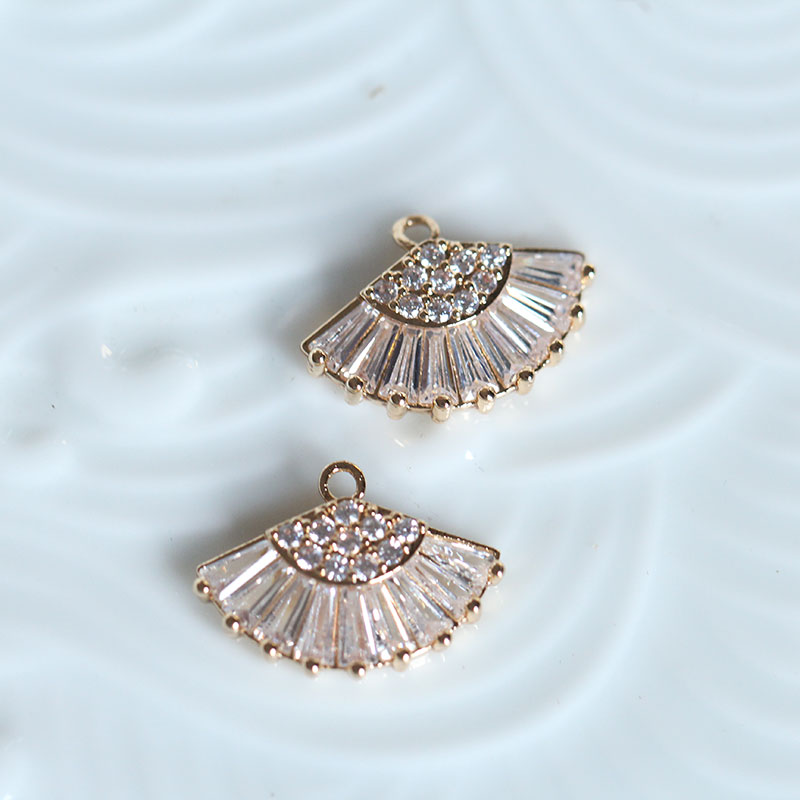 花影梦黄铜保色扇子挂坠