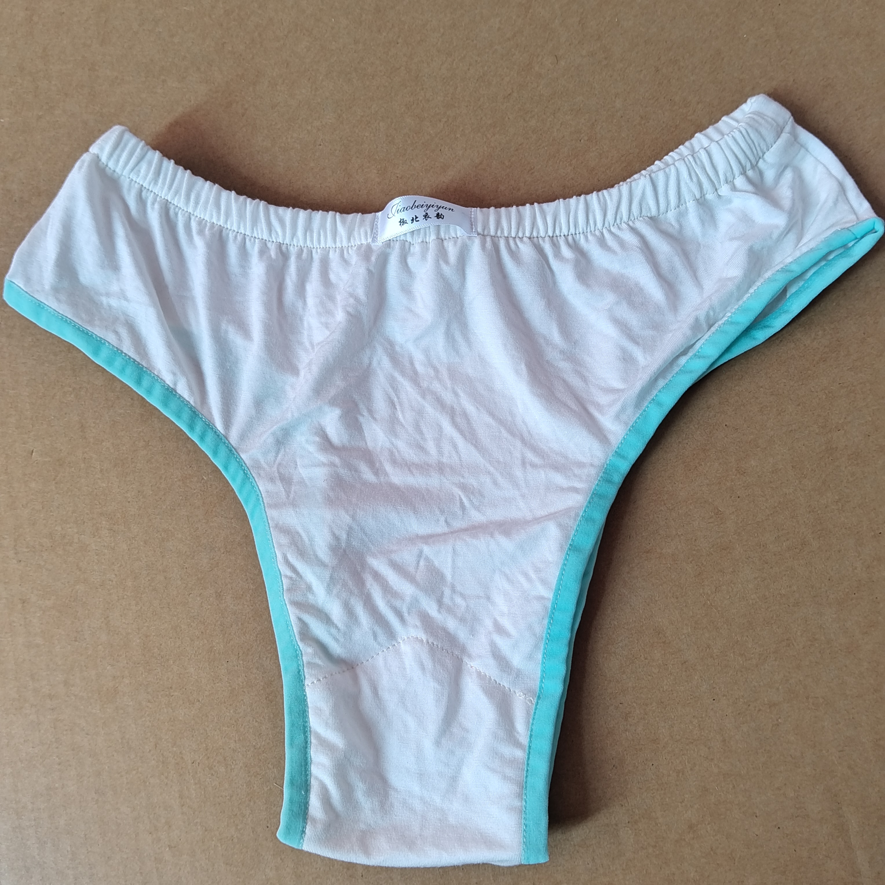椒北衣韵好品质出口弹性纯色纯棉女士大小码订制T型三角内裤底裤