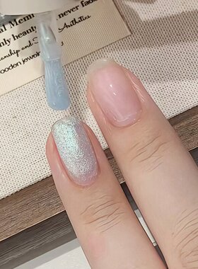 水灵灵的蓝色与海！2026新款美甲指甲油免烤快干持久可撕twomoons