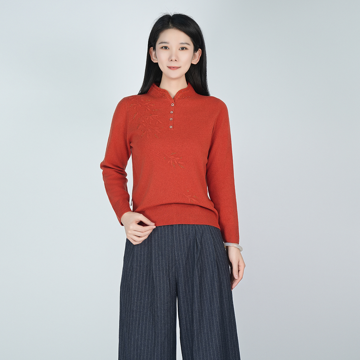 100羊毛2025国风中式秋休闲舒适亲肤长袖新款短款套头针织上衣