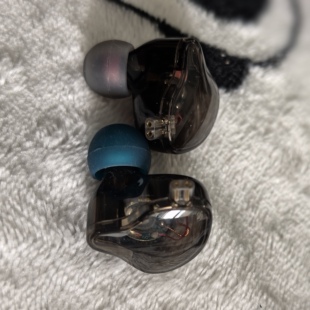 【特价】黑旋风dlc钻石振膜单动圈有线耳机耳塞特价