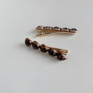 韩国进口豹纹爱心发夹刘海侧边鸭嘴夹女前额碎发韩系头饰高级感