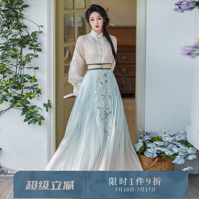 拟梦通勤渐变马面裙汉服