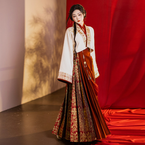 拟梦汉服红色喜庆订婚中式婚服