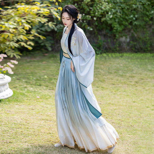 春秋款三件套马面裙拟梦梨花曲