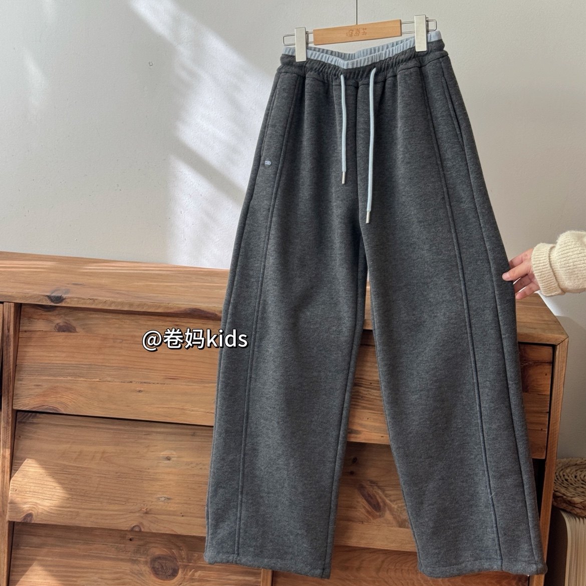 卷妈童品26冬季青少年韩系糯米裤加绒卫裤休闲一体绒拼色阔腿裤潮,童装/婴儿装/亲子装,运动裤卫裤,淘宝优惠券,粉丝福利购,淘宝优惠卷