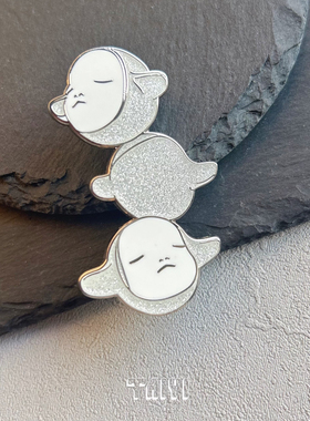 【现货】奈良美智睡眠娃娃雕塑作品仿珐琅精品卡通金属徽章胸针