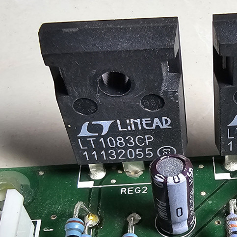 LT1083CP  标价是单一个管子的价格