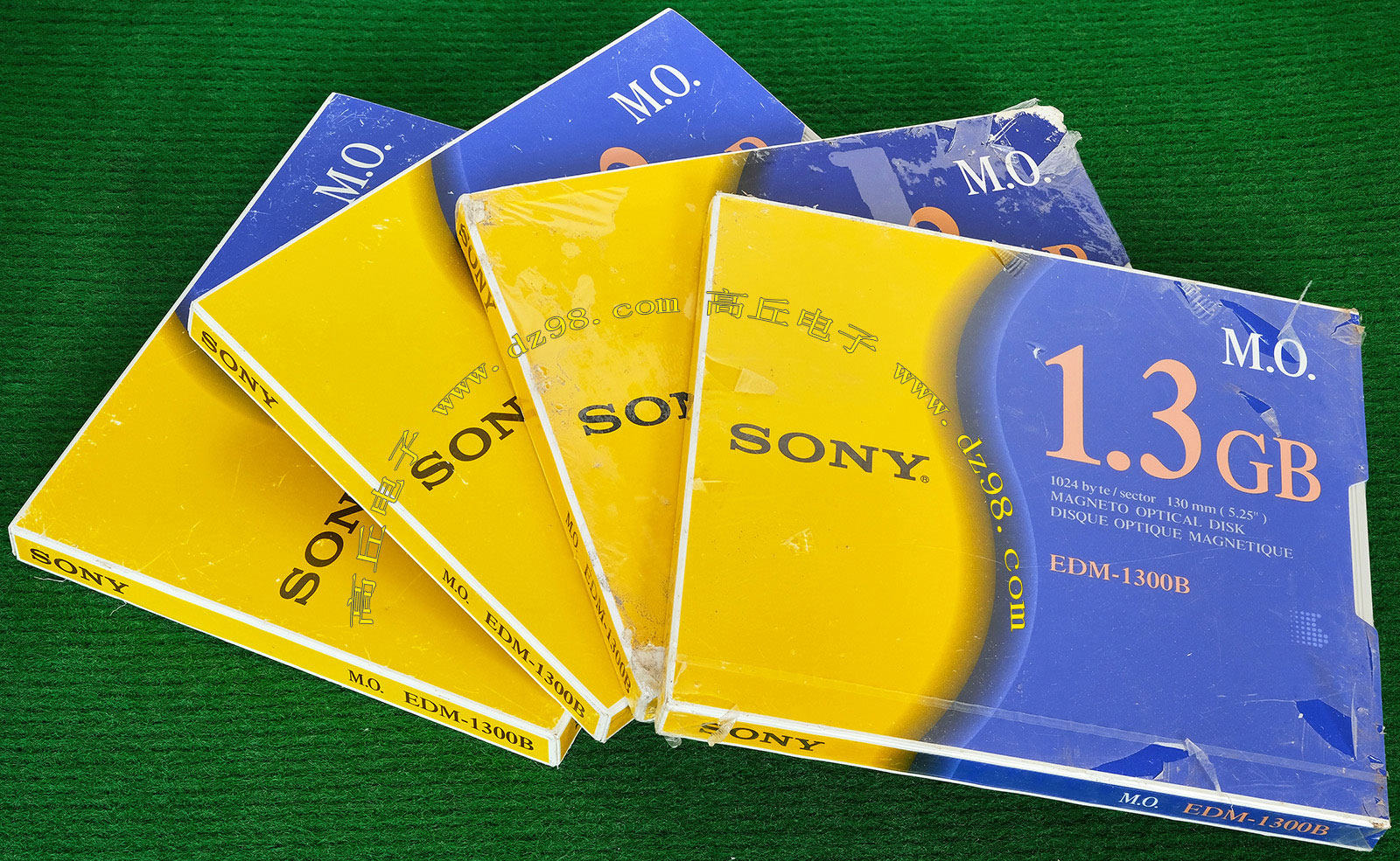 1.3GB EDM-1300C 5.25寸