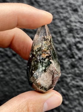 天然水晶灵摆 红绿幽灵天使之泪灵摆水滴吊坠 男女水晶挂件毛衣链