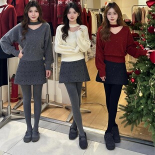 过年穿搭挂脖镂空红色毛衣2026新款女装重工亮片高级有设计感上衣