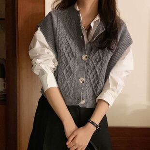 韩国chic今年秋季复古圆领麻花纹无袖坎肩设计短款针织背心马甲女