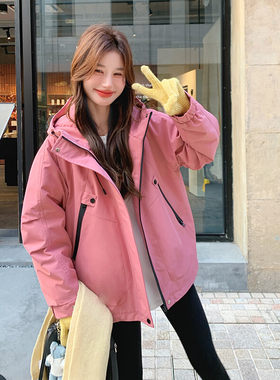 粉色连帽加厚白鸭绒工装羽绒服女