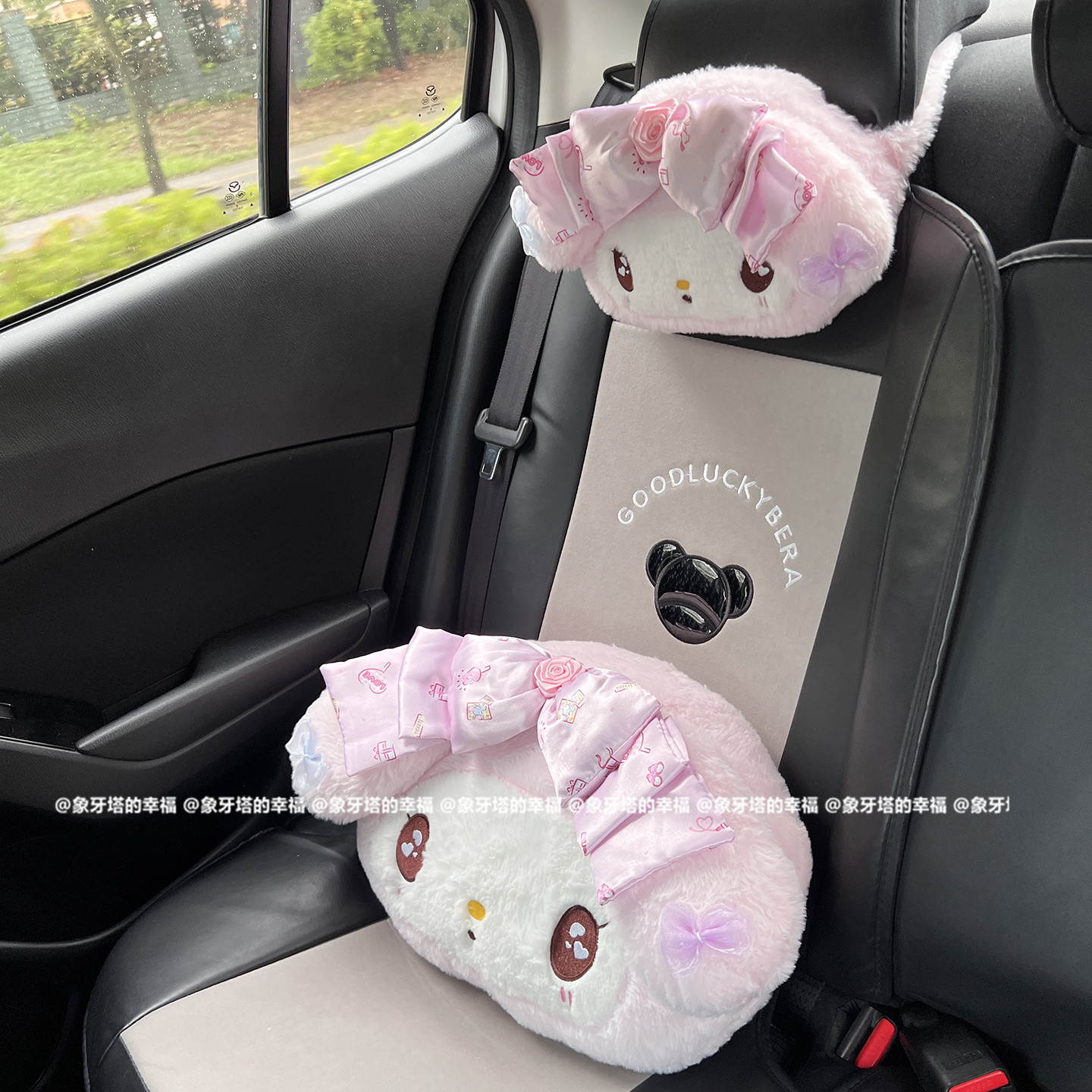 可爱卡通美乐蒂白狗汽车头枕