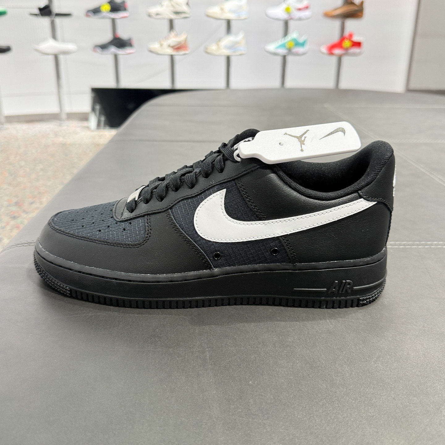 NIKE耐克男鞋夏新款AF1空军一号黑色百搭运动休闲板鞋 IR0952-001